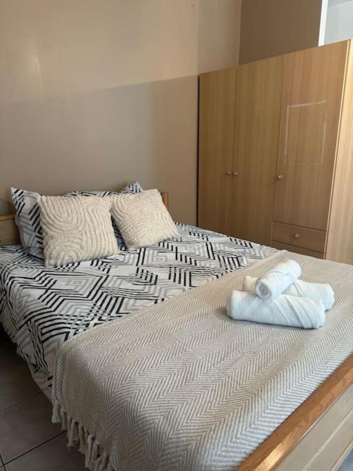Bel Appartement, Coeur De Morlaix Bagian luar foto